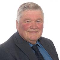 Profile image for Councillor Clive Pearson